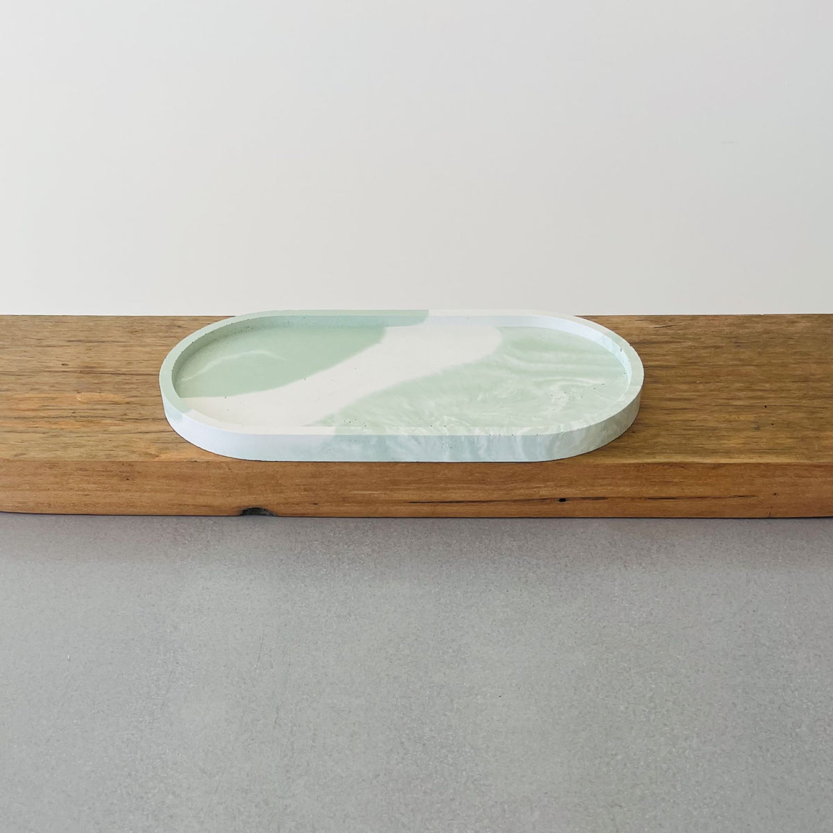 Ritual Tray in sea meadow